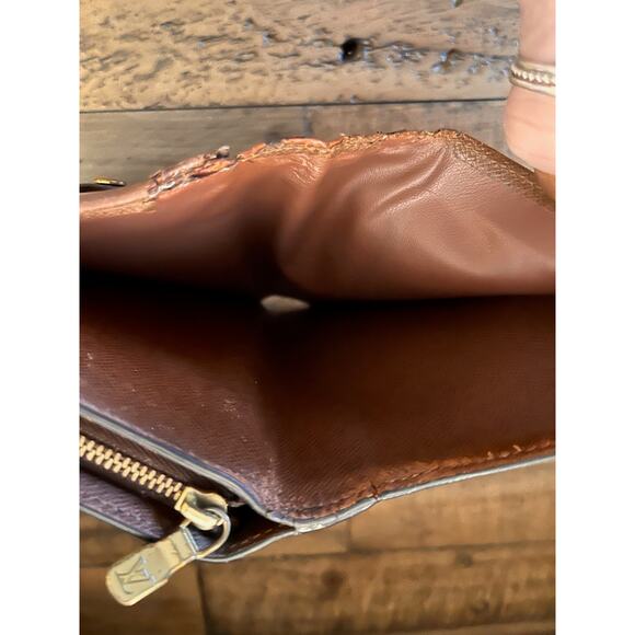 Louis Vuitton Monogram Porte Monnaie Viennois Bifold Wallet - Brown - Picture 10 of 16